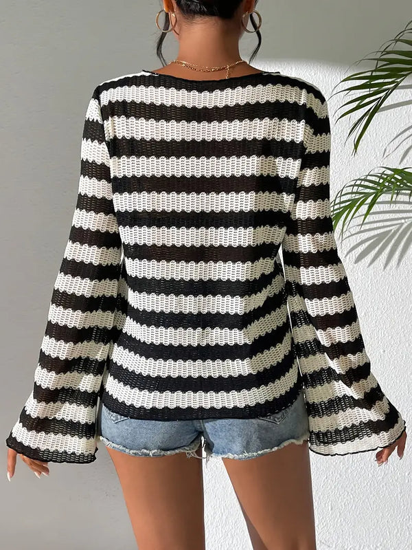 Mila | Classic comfort and effortless style with the Mila striped T-shirt